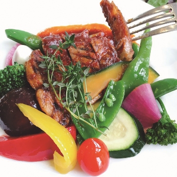 米の娘ぶたのポークチャップ たっぷり季節野菜添え