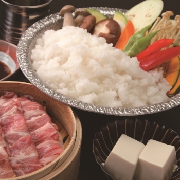 大根を丸ごと使ったしぐれ鍋